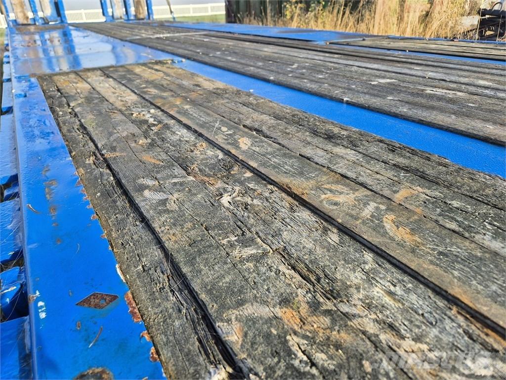 Jyki P31 Low loaders