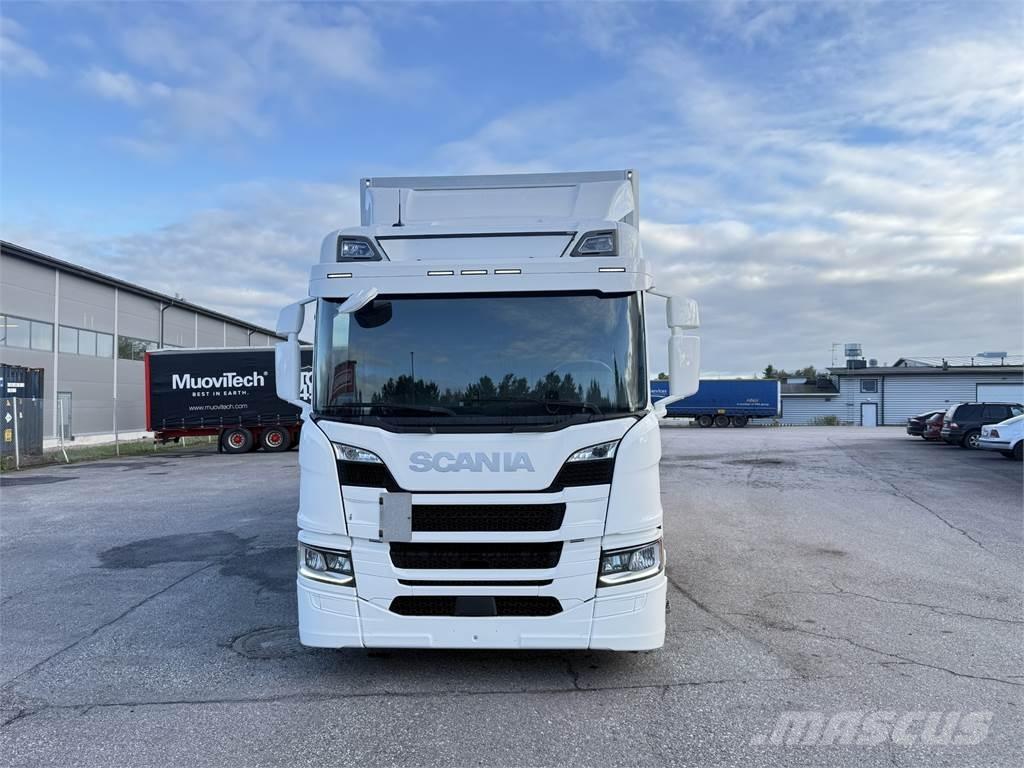 Scania P320 4X2 Box body trucks