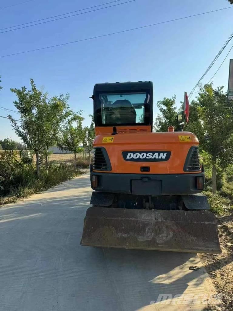 Doosan DX 60 Crawler excavators