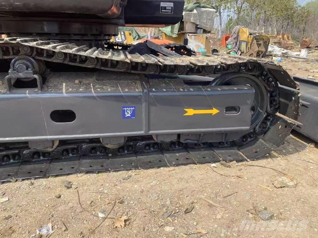 Doosan DX 75-9 C Midi excavators  7t - 12t