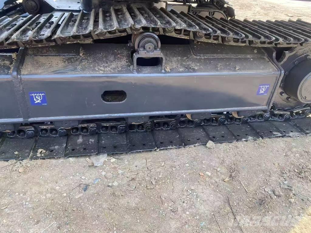 Doosan DX 75-9 C Midi excavators  7t - 12t