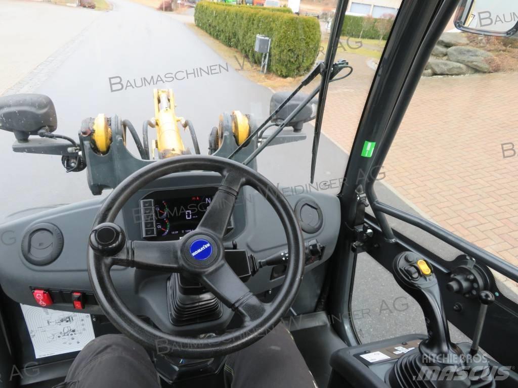 Komatsu WA 70M Wheel loaders