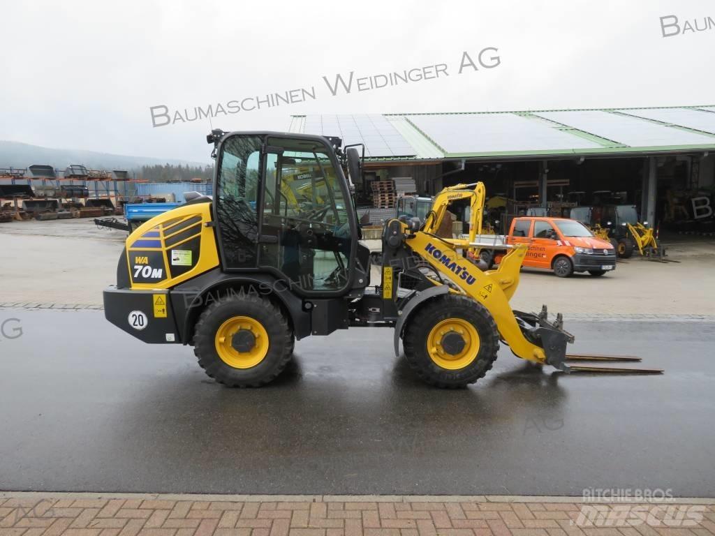 Komatsu WA 70M Wheel loaders