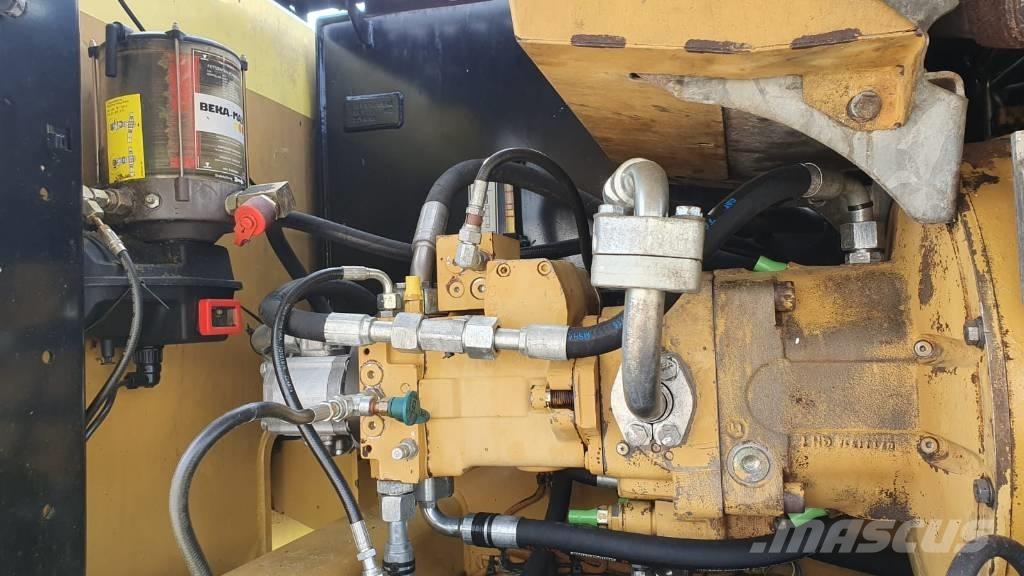 CAT M 318 D MH Waste / industry handlers