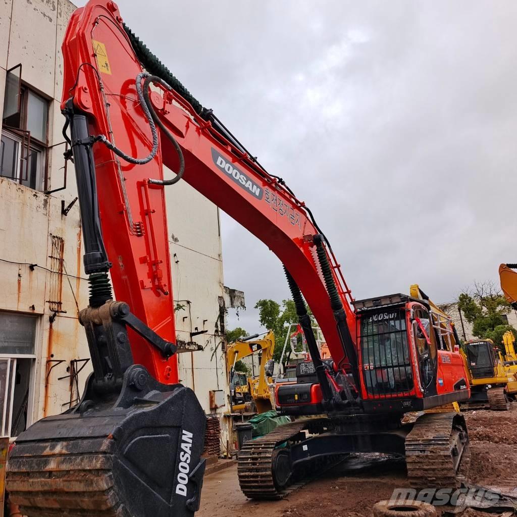 Doosan DX 340 LC Crawler excavators
