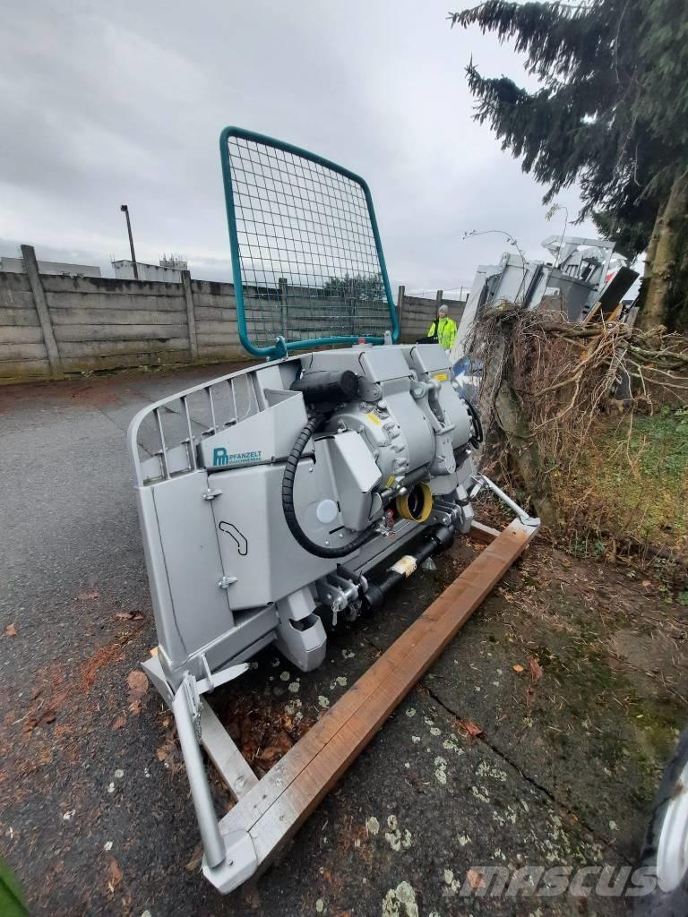 Pfanzelt P 272 Winches