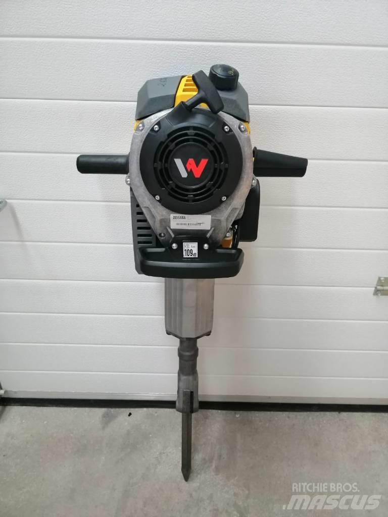 Wacker Neuson BH55 Hammers / Breakers