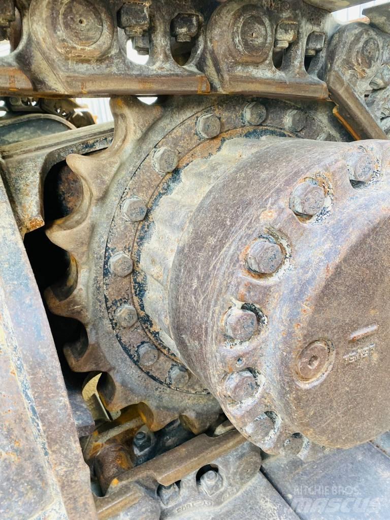 CAT 330 fln Crawler excavators