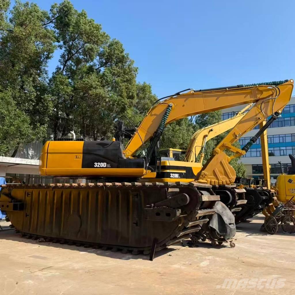 CAT 320D2 Amphibious Excavators