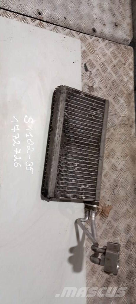 Scania R 440.   1772726 Radiators