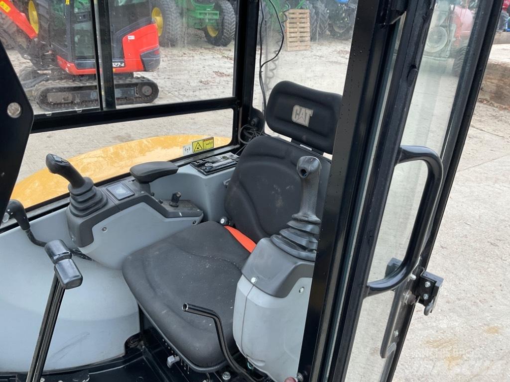 CAT 302.7 D CR Mini excavators < 7t (Mini diggers)