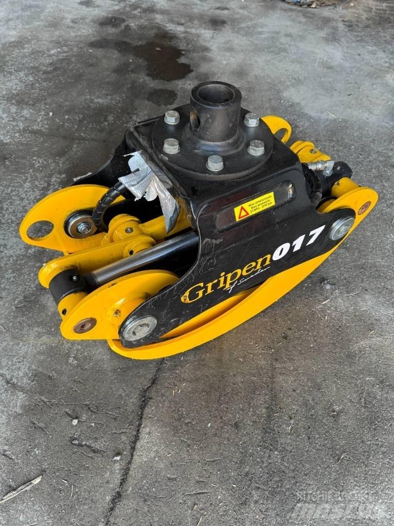 HSP Gripen 017 Grapples