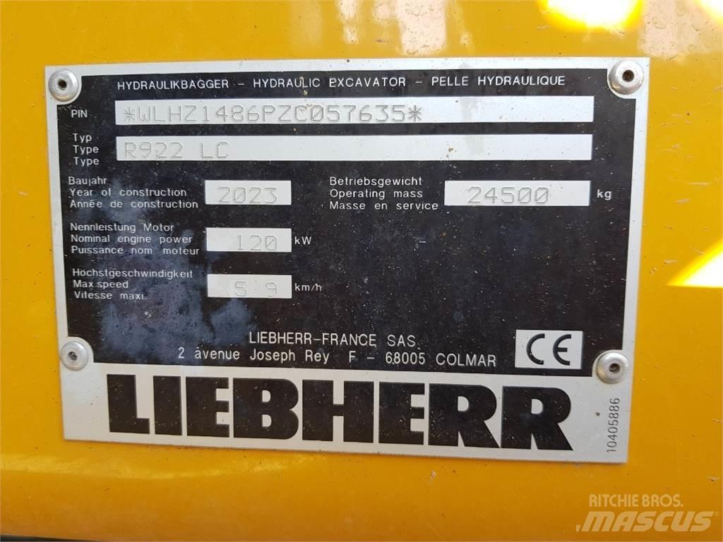 Liebherr R922 Crawler excavators
