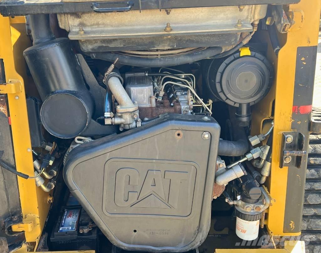 CAT 277 B    2006 Skid steer loaders