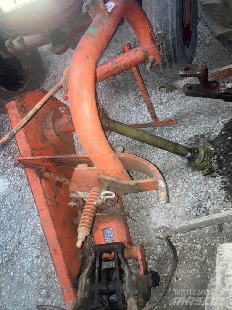 Busatis 1102 Mowers