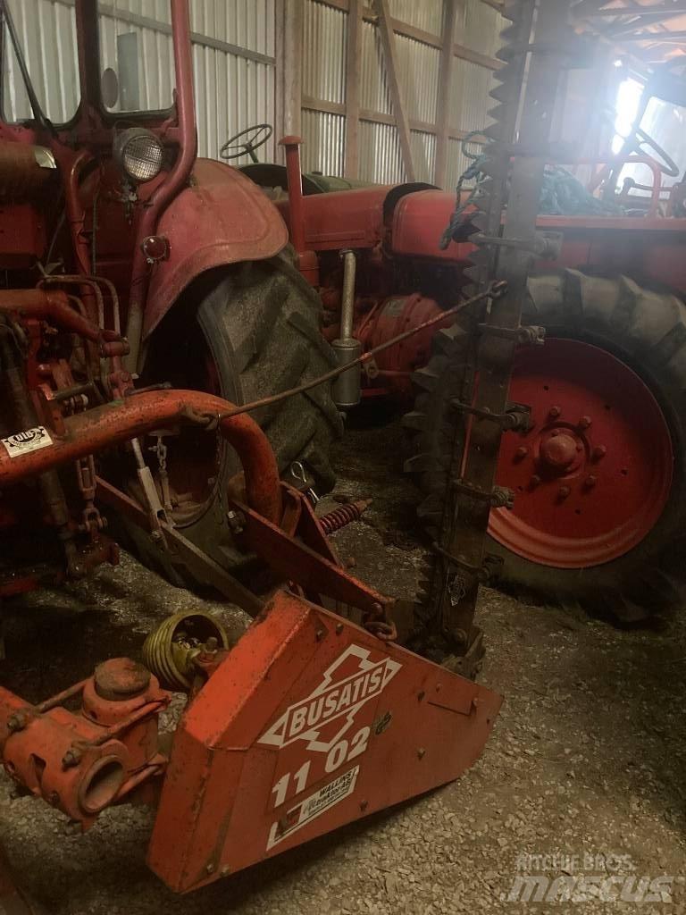 Busatis 1102 Mowers