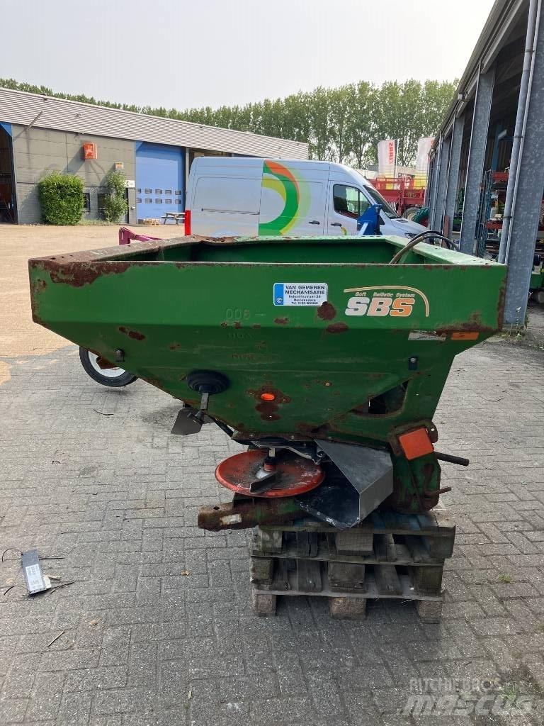 Amazone ZA-M 1200 Mineral spreaders
