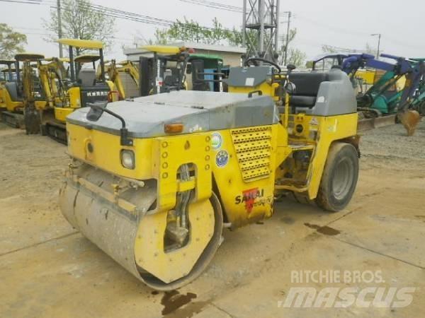 Sakai TW500 Single drum rollers