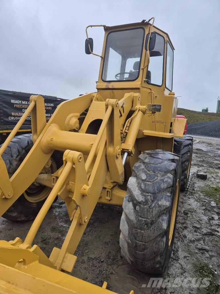 CAT 930 Wheel loaders