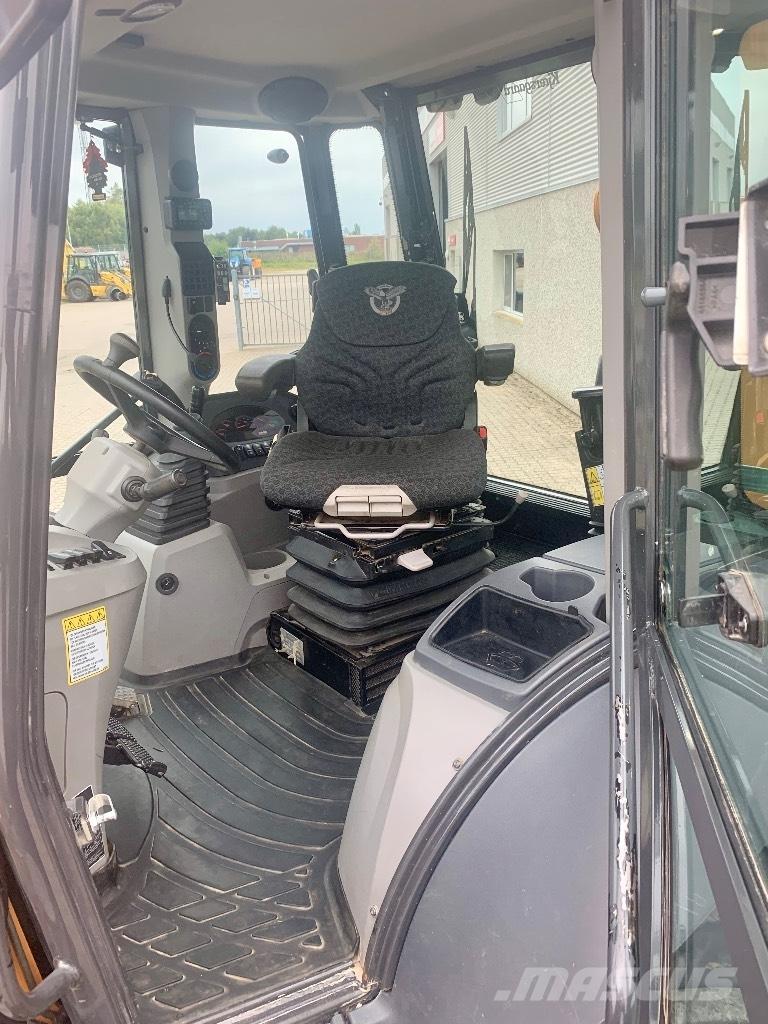 CASE 695 SV Backhoe loaders