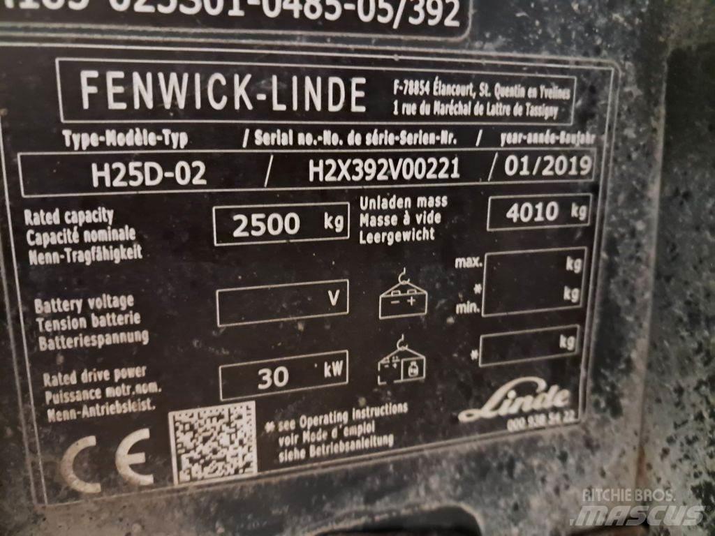 Linde H25D-02 Diesel trucks