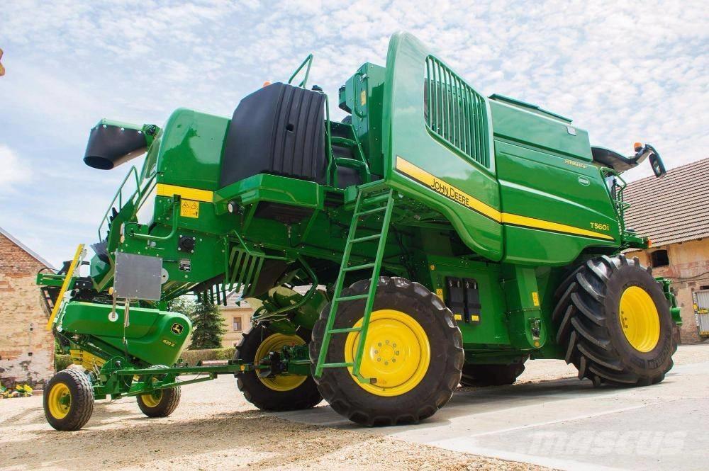 John Deere T 560 i Combine harvesters