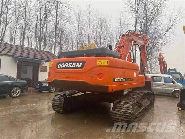 Doosan DX300 Crawler excavators