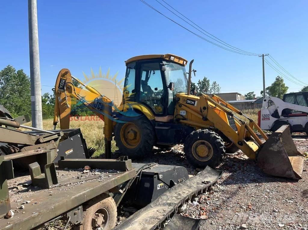 JCB 3 CX Backhoe loaders
