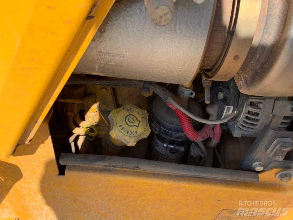 John Deere 750 K Crawler dozers