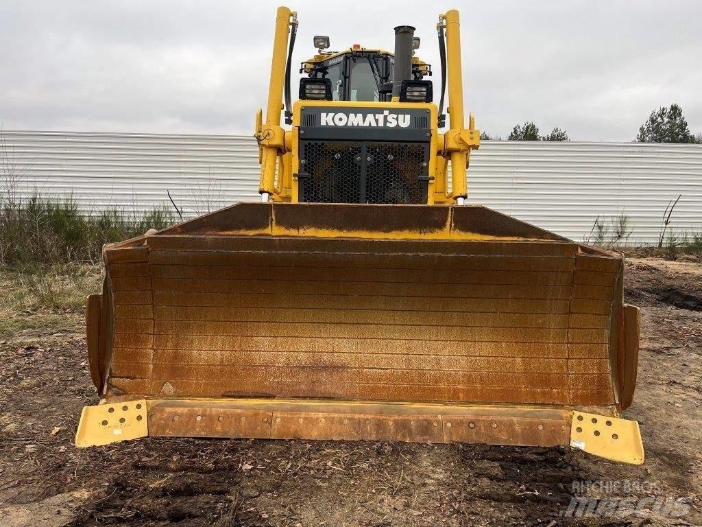 Komatsu D85EX-18 Crawler dozers