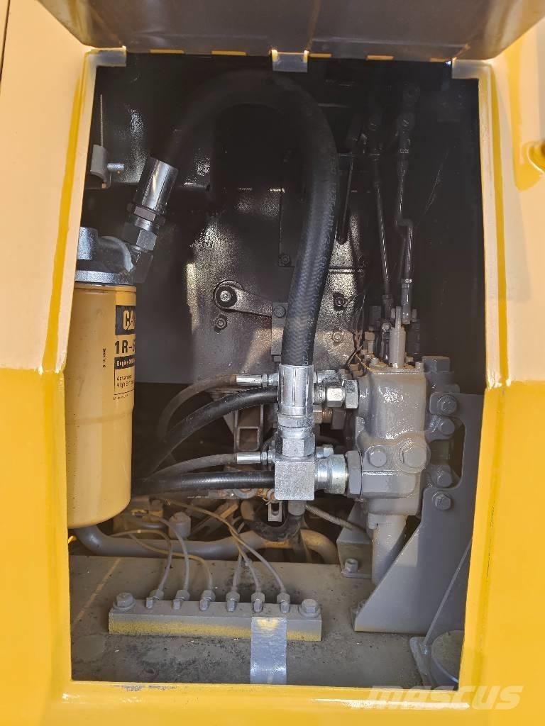 CAT D 5 K Crawler dozers