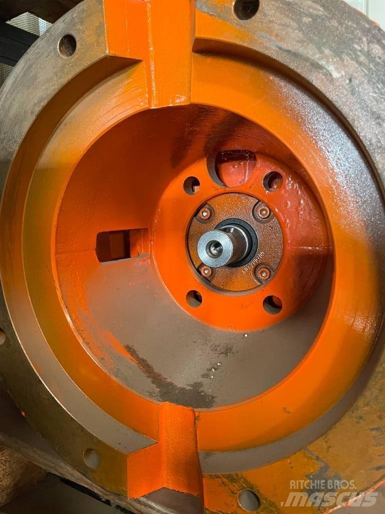 Peiner SK 186 Engines