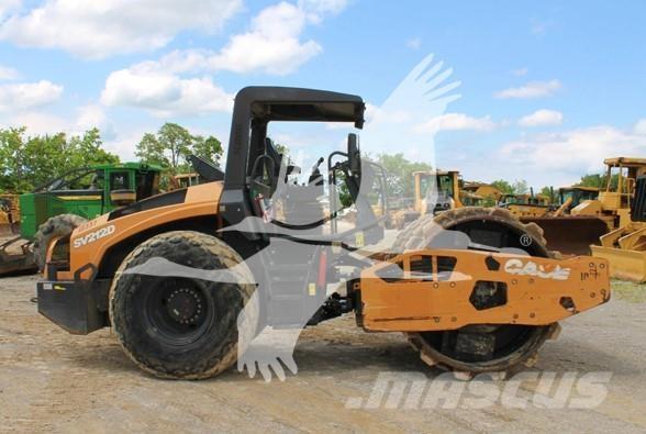 CASE SV212D Single drum rollers
