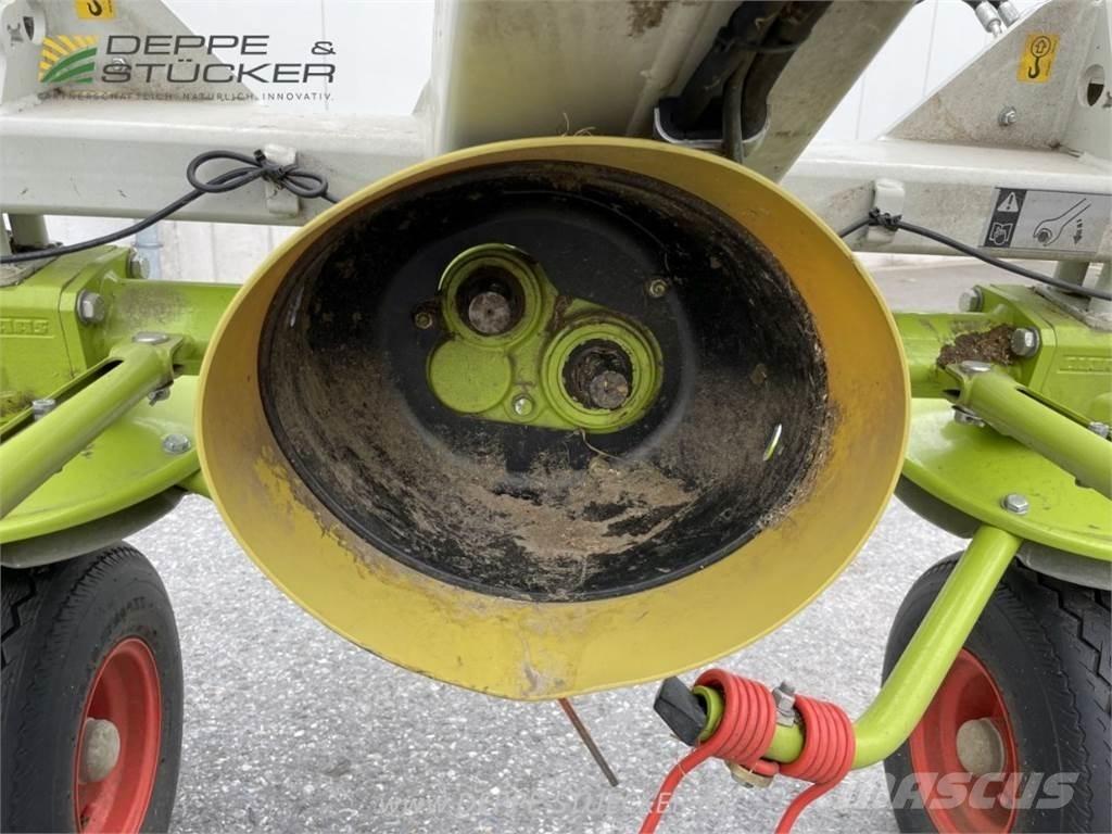 CLAAS Volto 900 Rakes and tedders