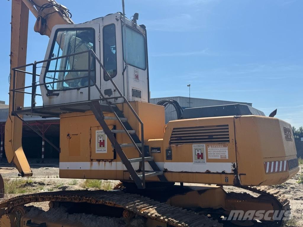 Liebherr 922 Waste / industry handlers
