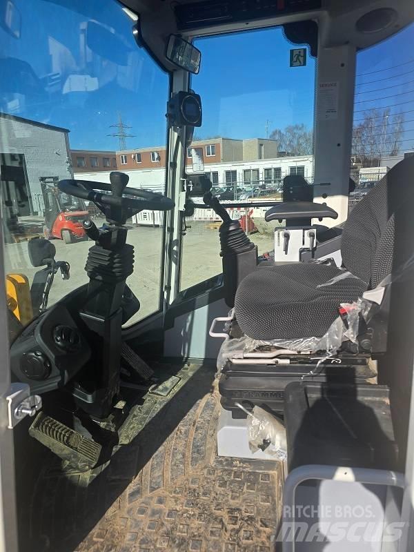 Avant 755 i Skid steer loaders
