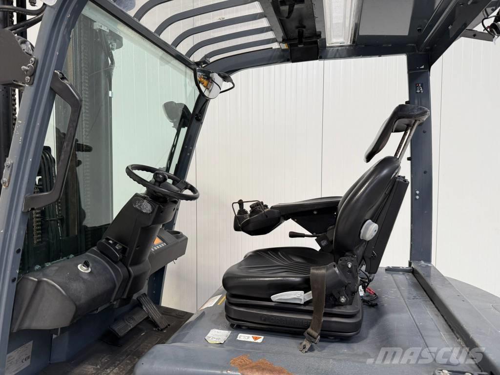 Toyota 8FBMKT30 Electric forklift trucks