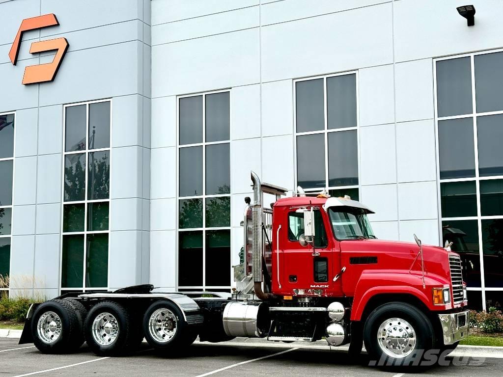 Mack CHU 613 Tractor Units