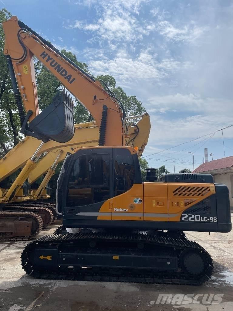 Hyundai 220LC-9S Crawler excavators