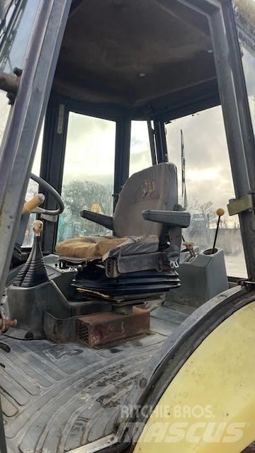 JCB 3 CX Backhoe loaders