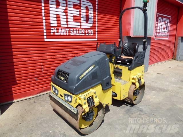 Bomag BW 100 AD M-5 Twin drum rollers