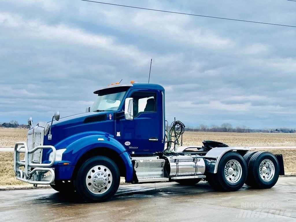 Kenworth T 880 Tractor Units