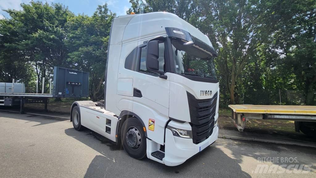 Iveco Saway 530 Tractor Units