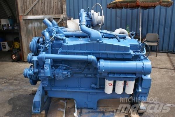 Cummins VTA 28 Engines