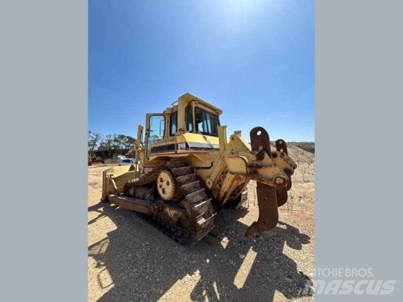 CAT D6H Crawler dozers