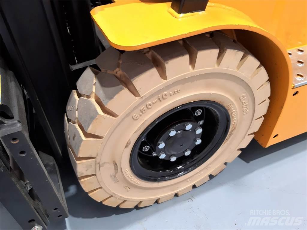  EFL181 Litio Electric forklift trucks