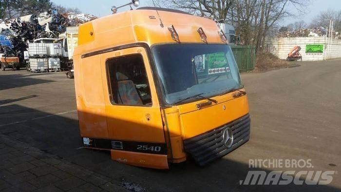Mercedes-Benz 2540 Transportation - Others