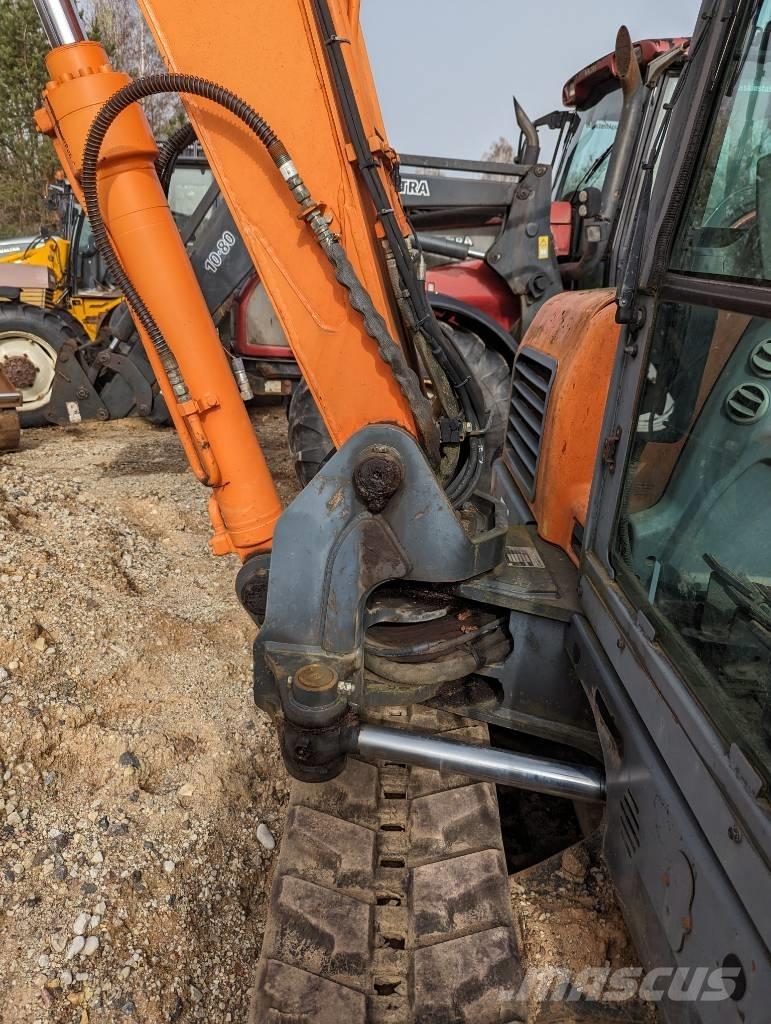 Doosan DX 80 R Midi excavators  7t - 12t