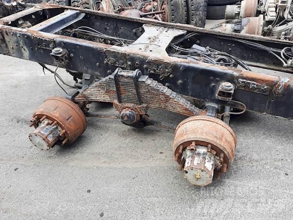 Mercedes-Benz 2222 Axles