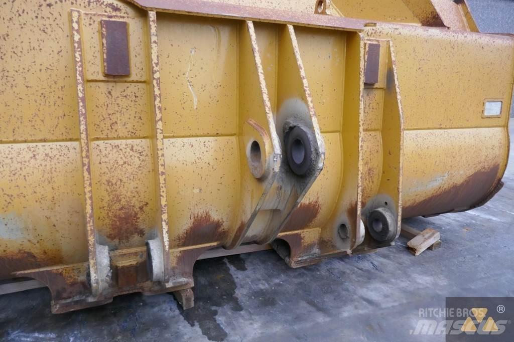 CAT 966 Bucket Buckets
